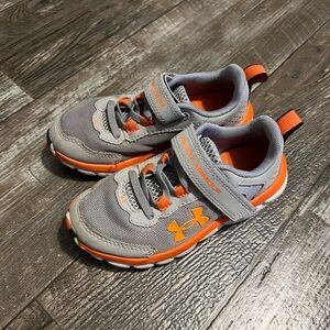Boys Under Armour Tennis Shoes